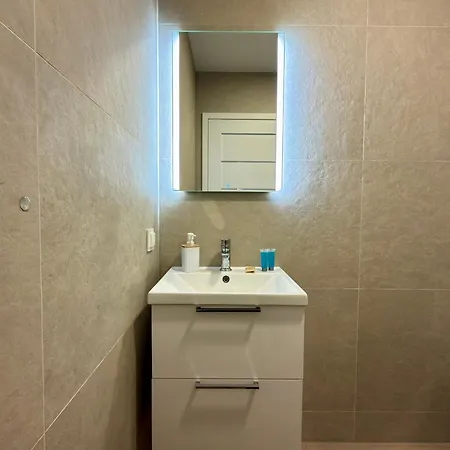 Apartman Madalinskiego Prime By Bookinghost